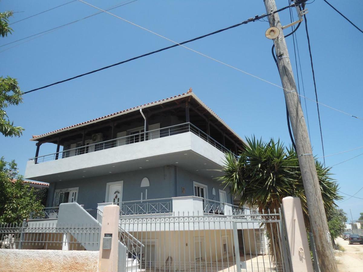 Sunny Apartment 15 Min From Airport And Sea Artemida  Bagian luar foto